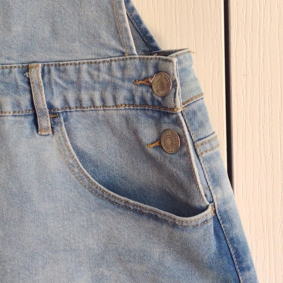 Forever 21 Cut Offs Denim Overalls Coveralls Chambray High Rise Frayed Shortalls - Picture 8 of 10